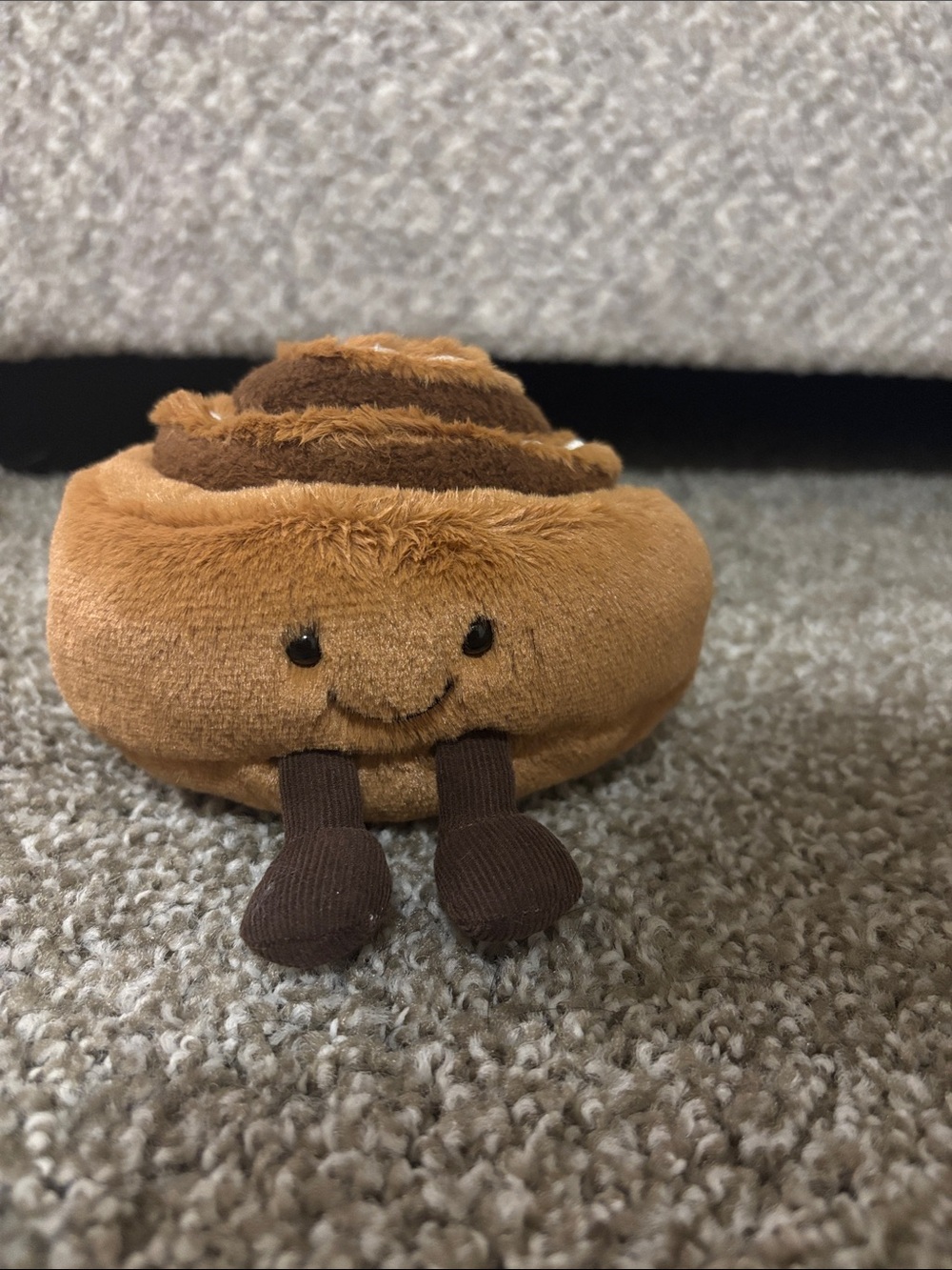 Jellycat cinnamon roll